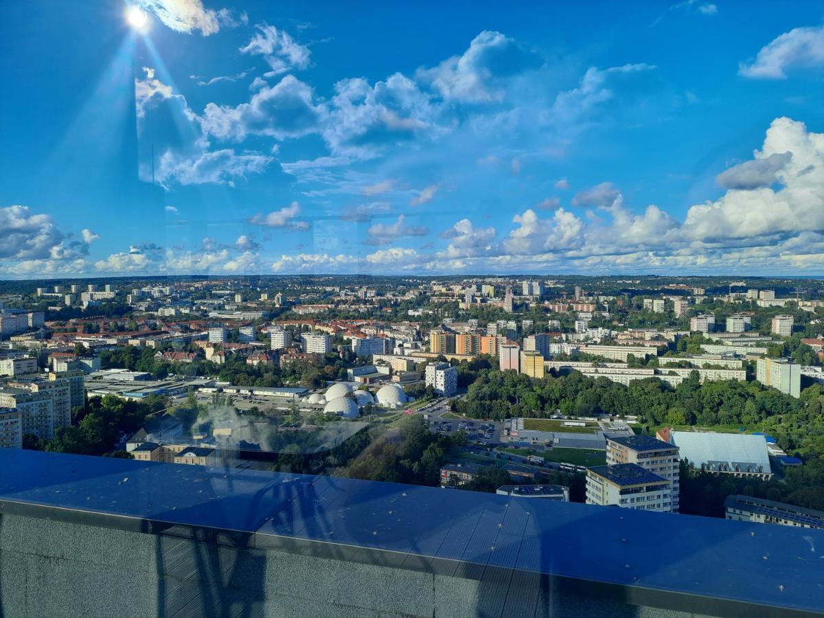 Hanza Tower Sunny Apartment Щецин Екстер'єр фото